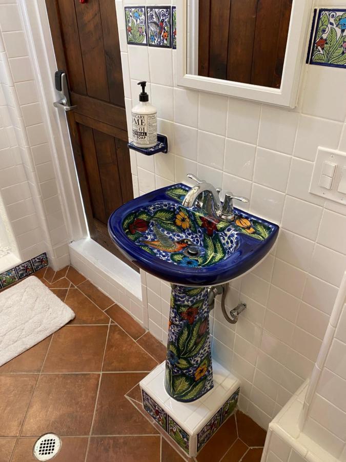 Private Room W/ Private Full Bathroom & Wifi & Ac & Shared Kitchen In Los Ángeles Exterior foto