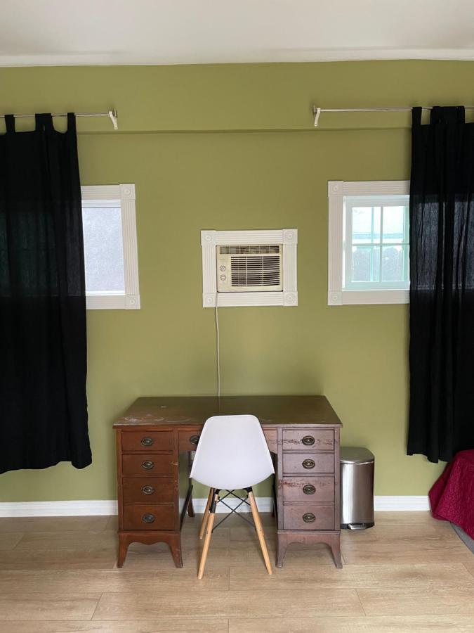 Private Room W/ Private Full Bathroom & Wifi & Ac & Shared Kitchen In Los Ángeles Exterior foto