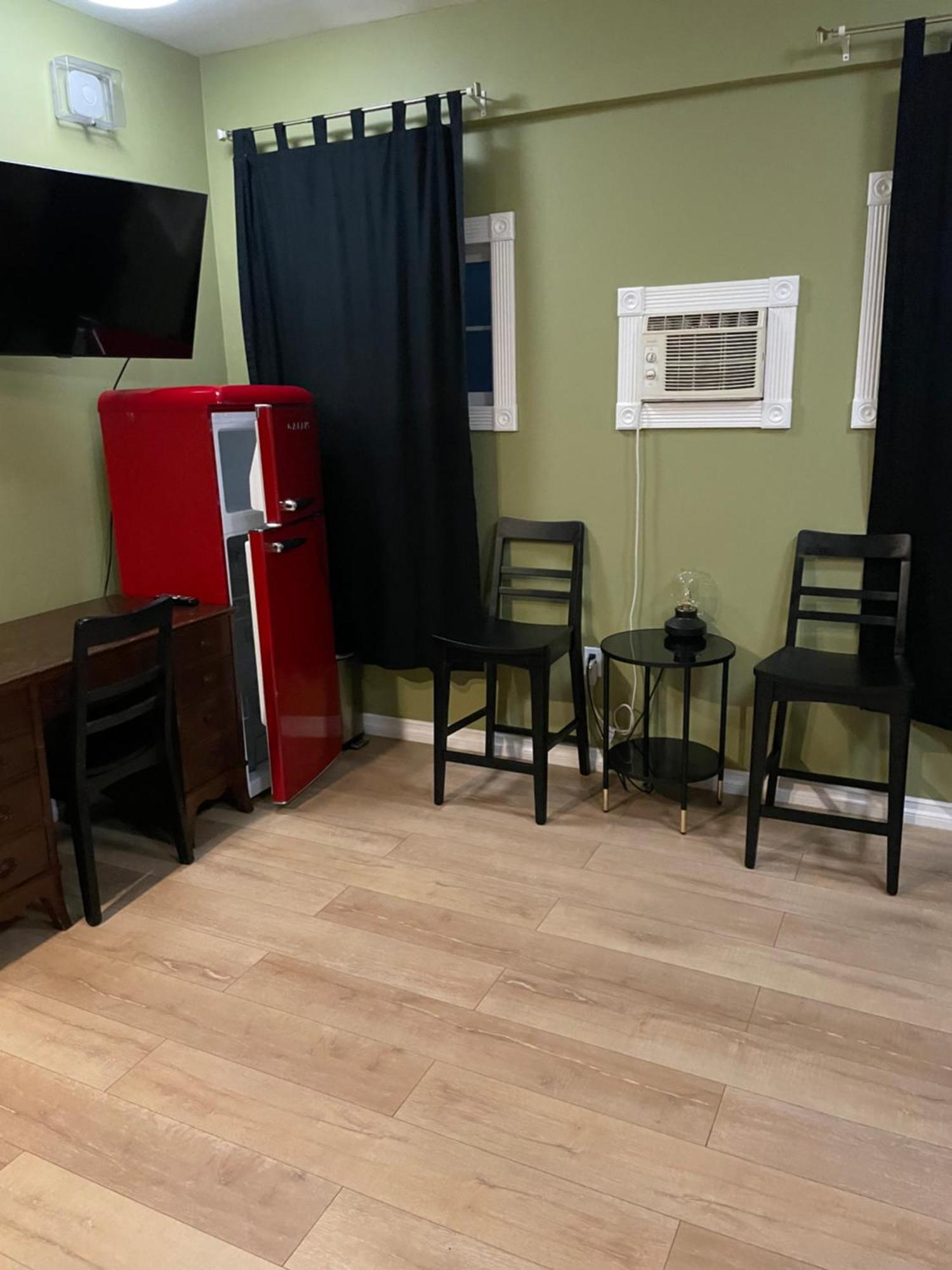 Private Room W/ Private Full Bathroom & Wifi & Ac & Shared Kitchen In Los Ángeles Exterior foto