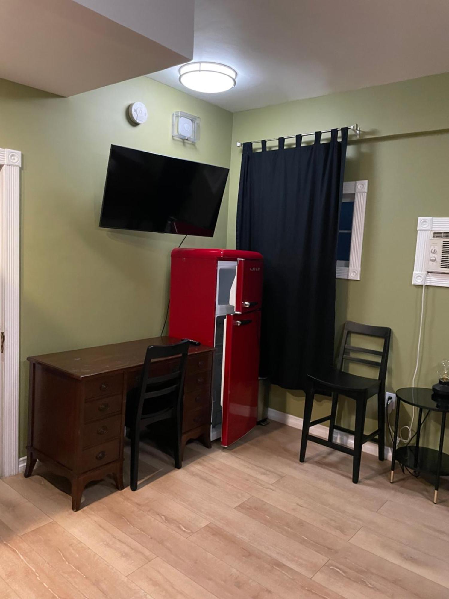 Private Room W/ Private Full Bathroom & Wifi & Ac & Shared Kitchen In Los Ángeles Exterior foto